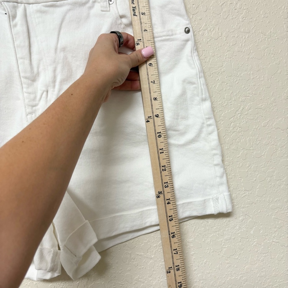 American Eagle Curvy White Mom Short Size 18 Jean Denim Shorts Stretch - Picture 2 of 8